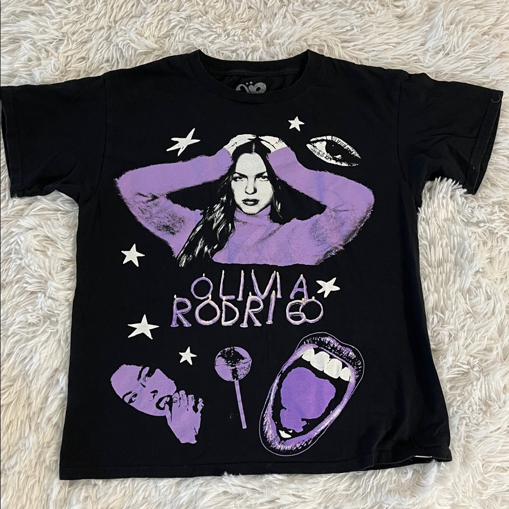 Olivia Rodrigo T shirt Size XS